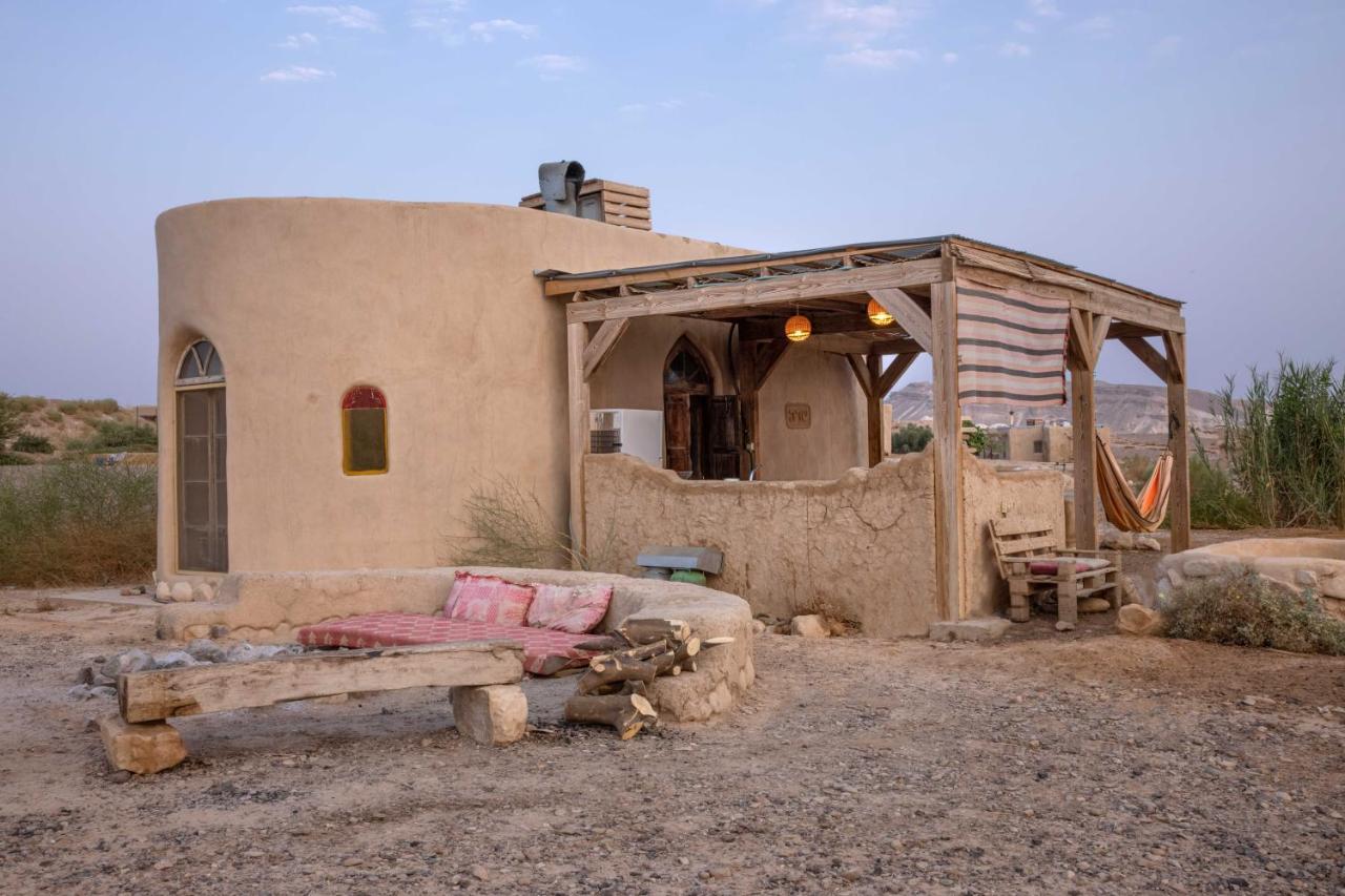 Desert Days Mud Cabin'S Resort Tzukim Exterior photo
