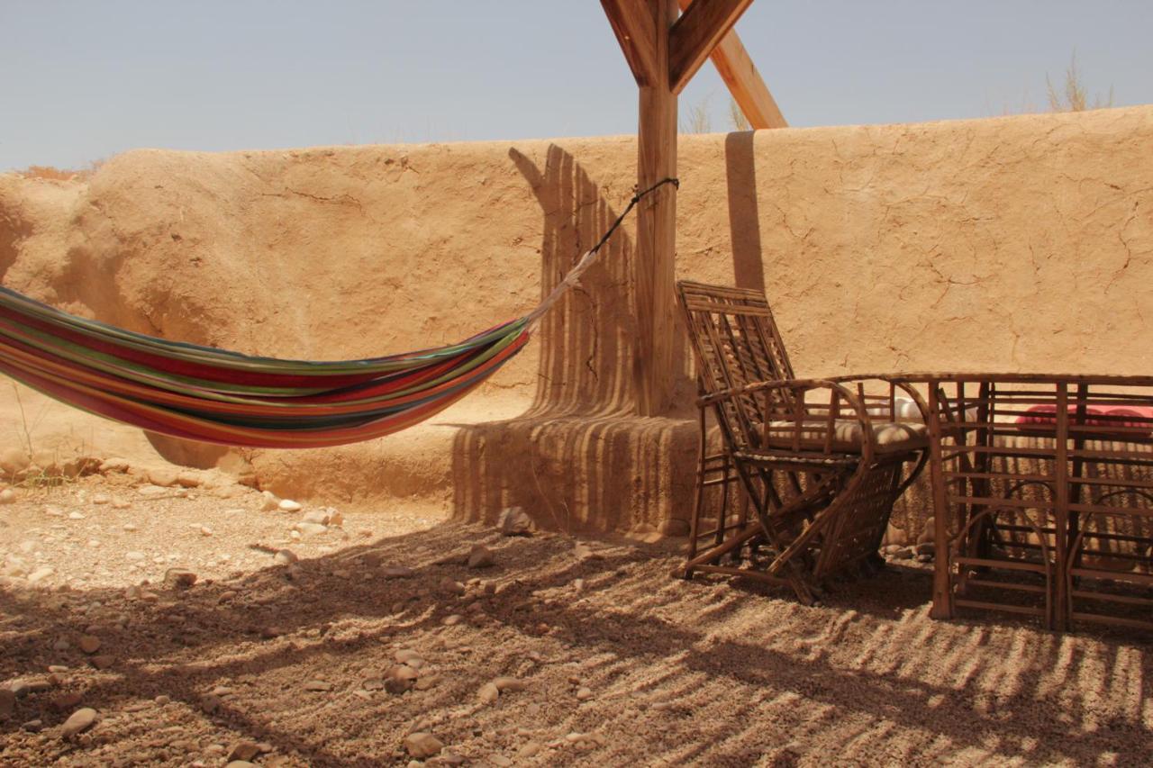Desert Days Mud Cabin'S Resort Tzukim Exterior photo