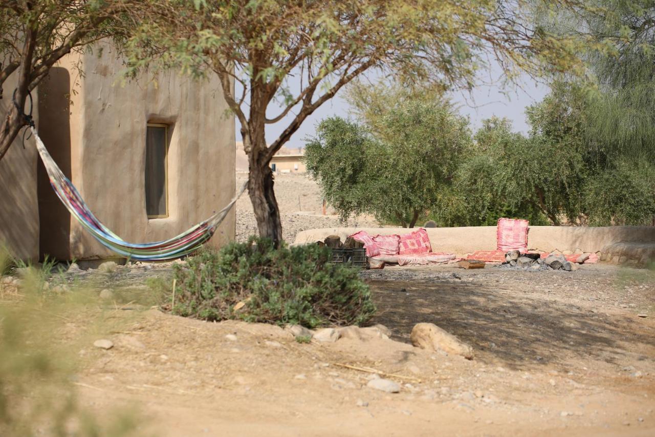 Desert Days Mud Cabin'S Resort Tzukim Exterior photo