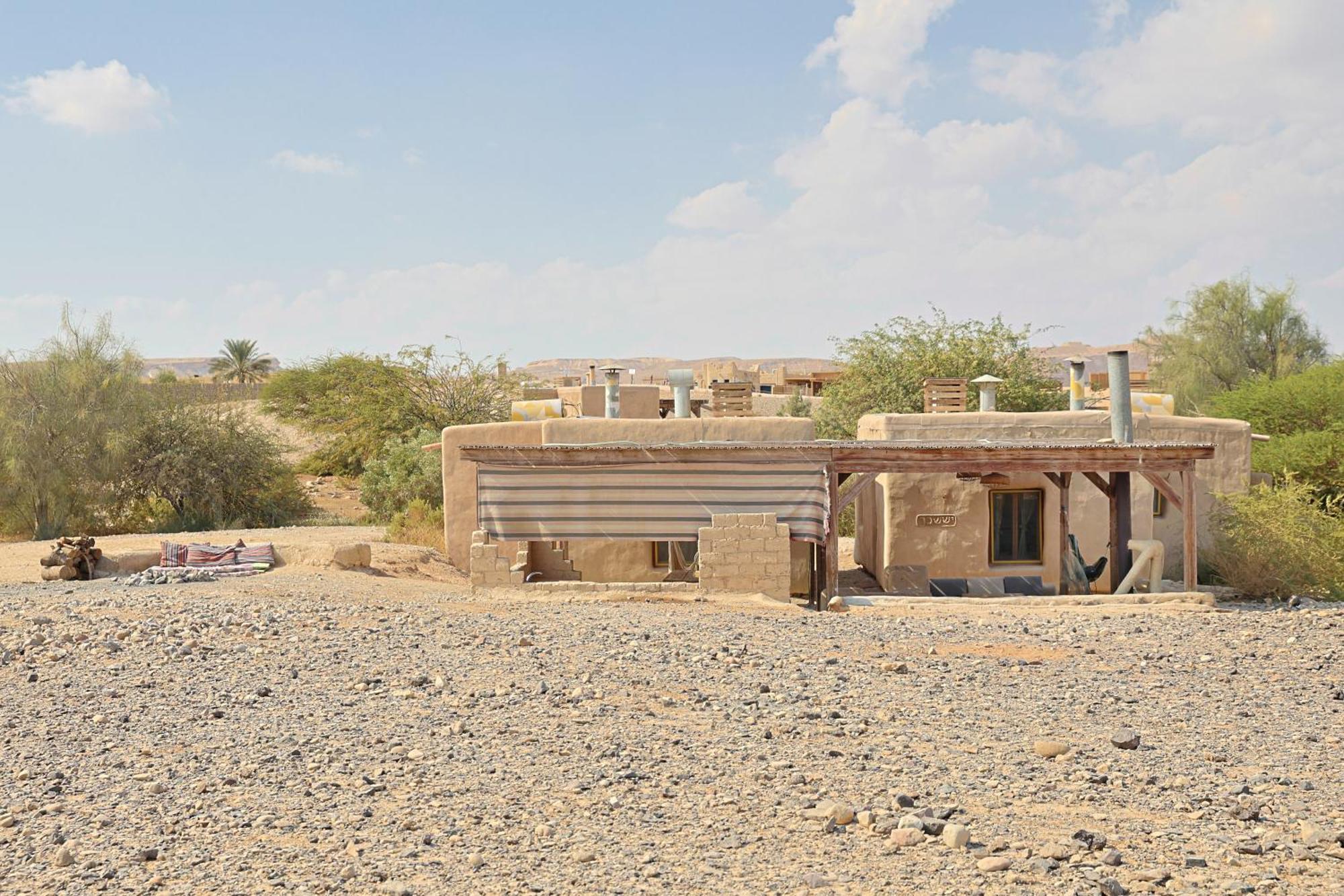 Desert Days Mud Cabin'S Resort Tzukim Exterior photo